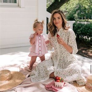 Daydress brand floral dress aso Julia Berolzheimer medium